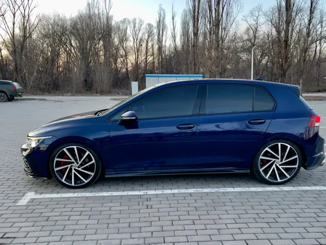 Volkswagen Golf GTI - фото 3