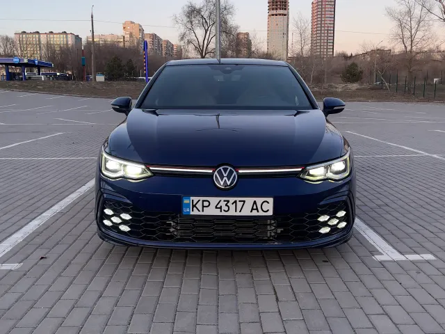 Volkswagen Golf GTI - фото 2