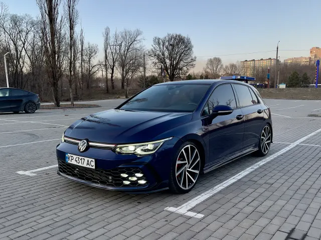 Volkswagen Golf GTI - фото 1