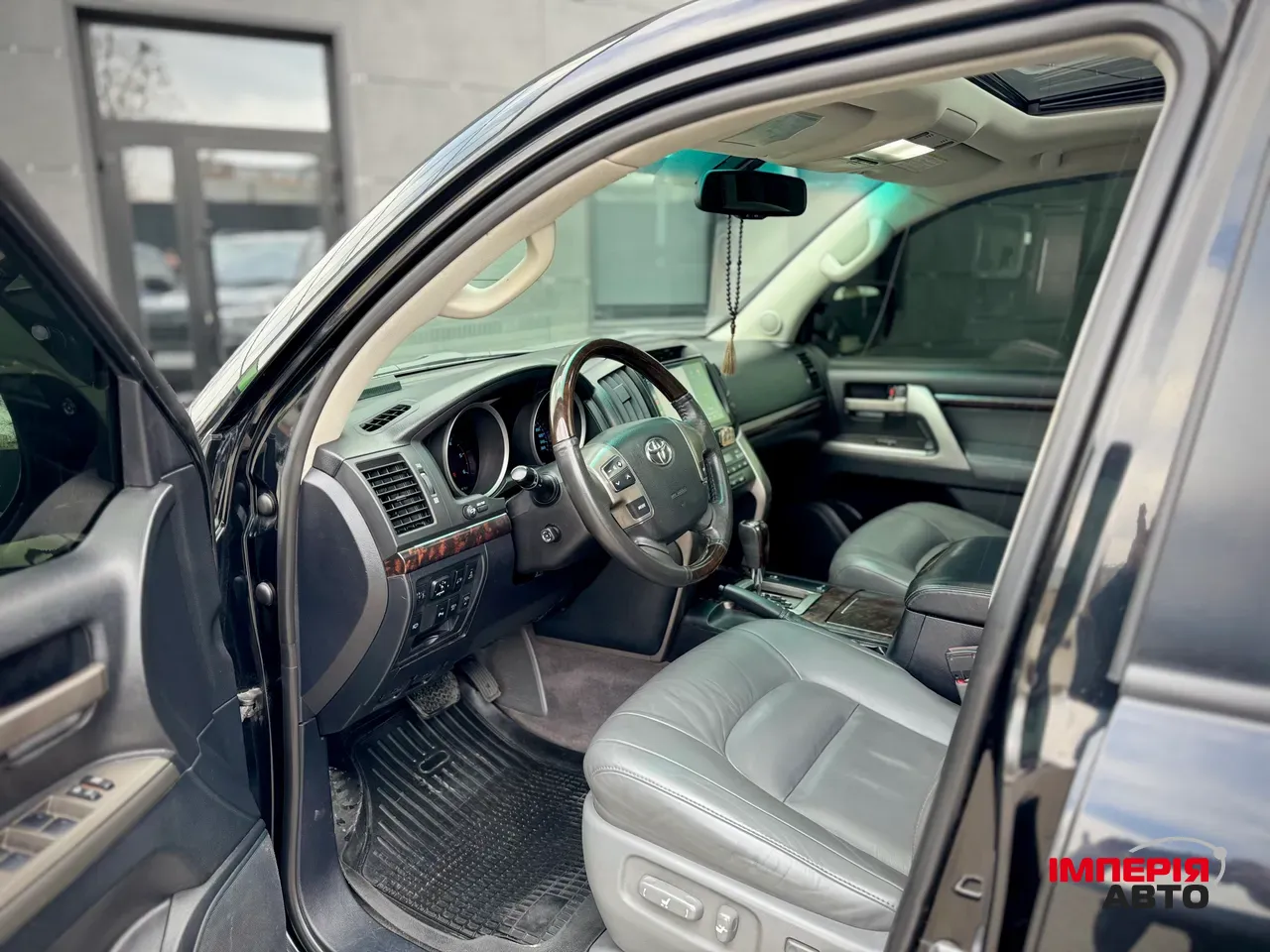 Toyota Land Cruiser - фото 7