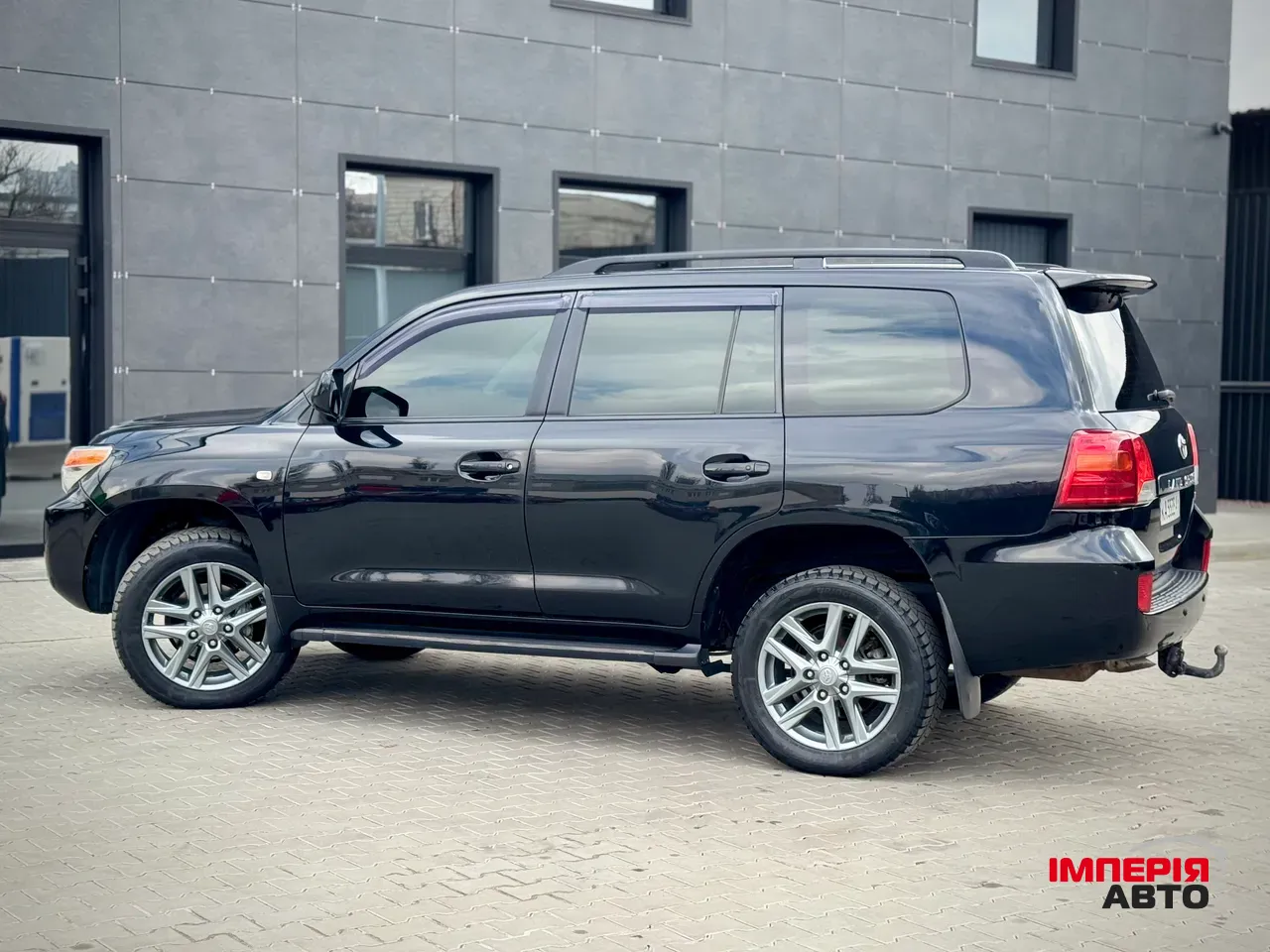 Toyota Land Cruiser - фото 6