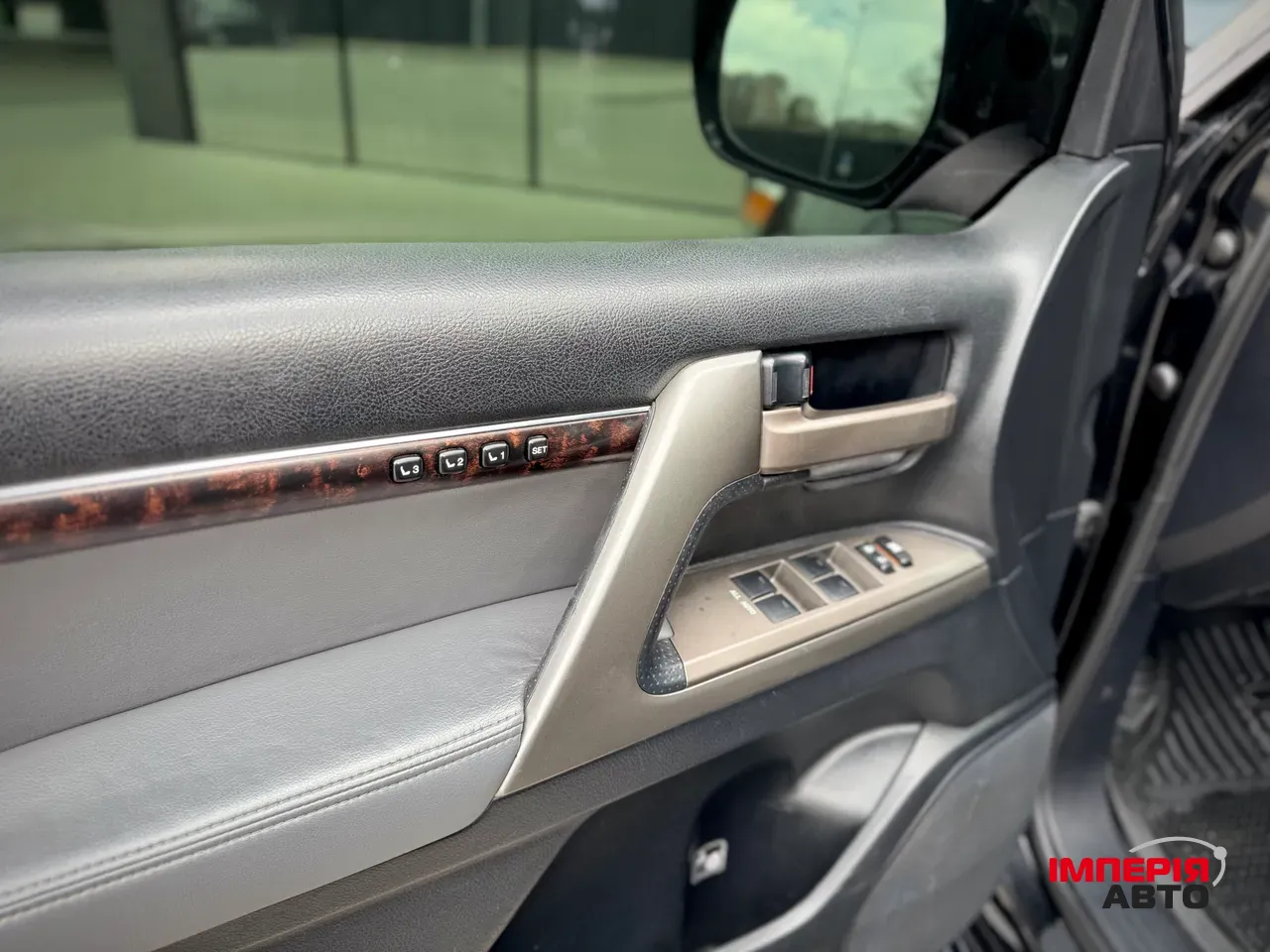 Toyota Land Cruiser - фото 9