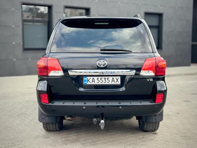 Toyota Land Cruiser - фото 5