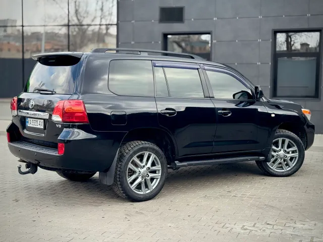 Toyota Land Cruiser - фото 4
