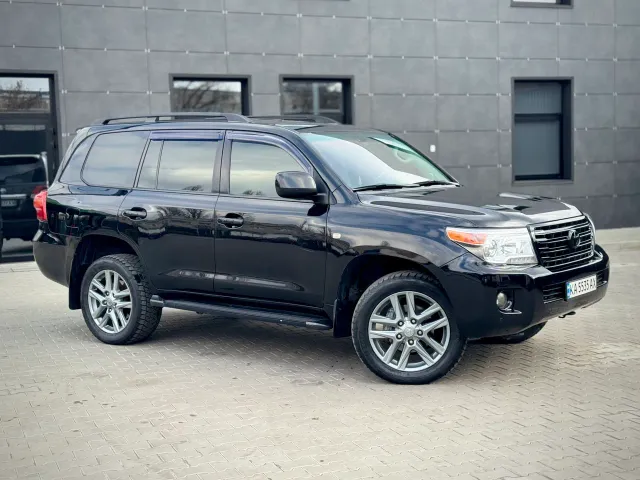 Toyota Land Cruiser - фото 3