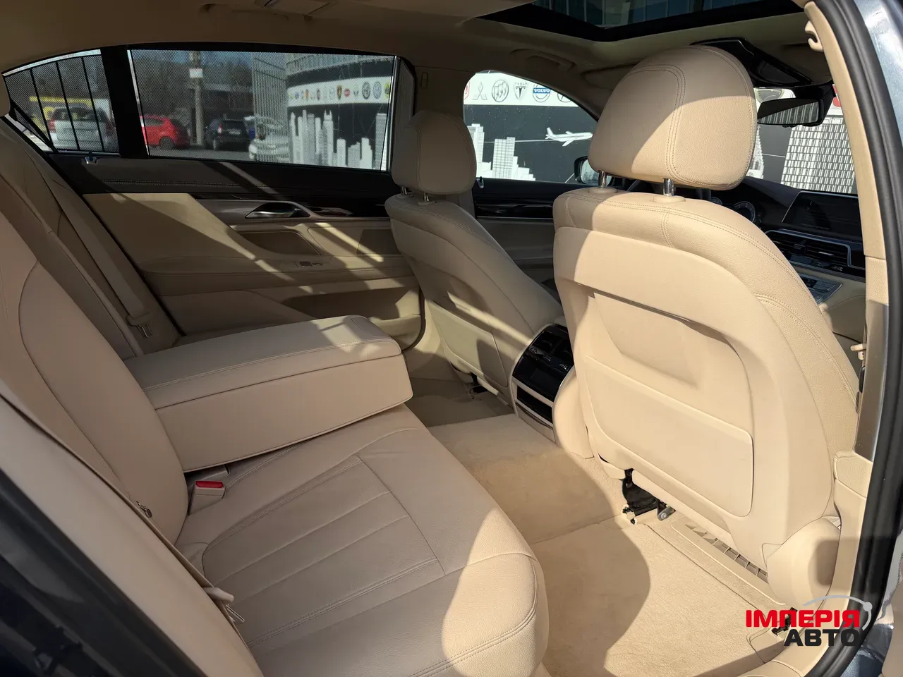 BMW 7 серії - фото 16