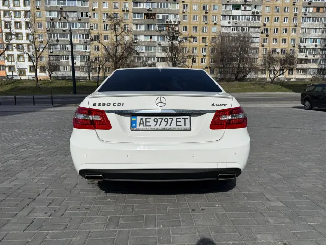Mercedes-Benz E-Класс - фото 2