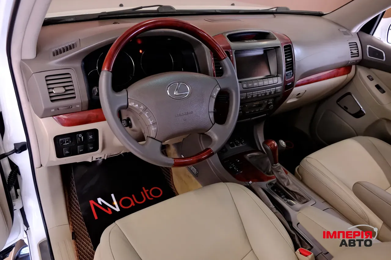 Lexus GX - фото 7