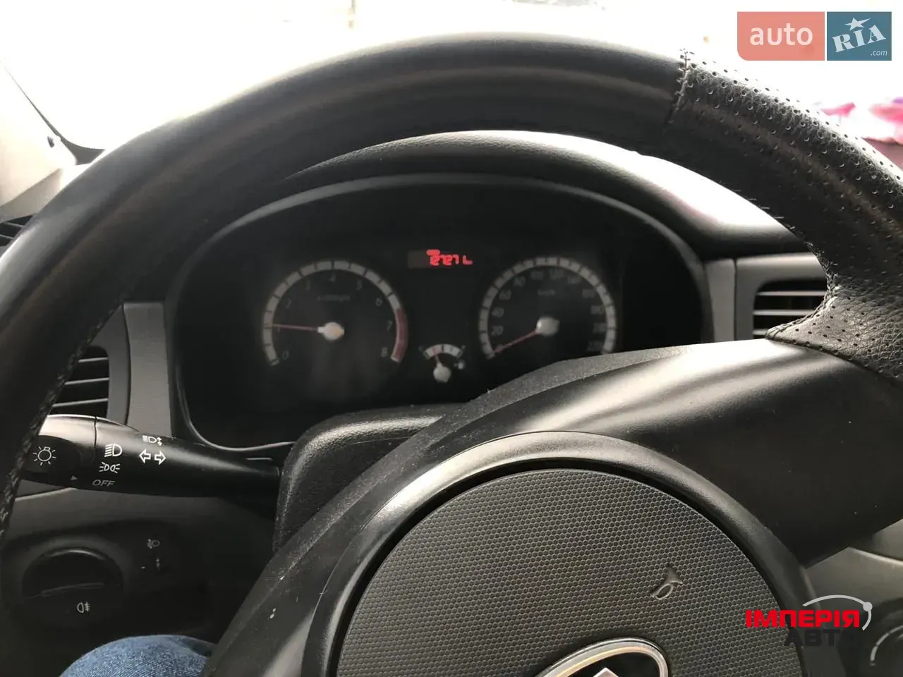 Kia Rio - фото 8