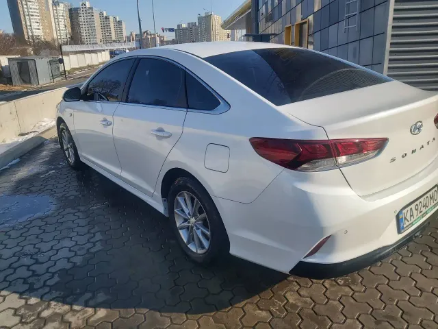 Hyundai Sonata - фото 4