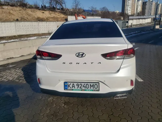 Hyundai Sonata - фото 2