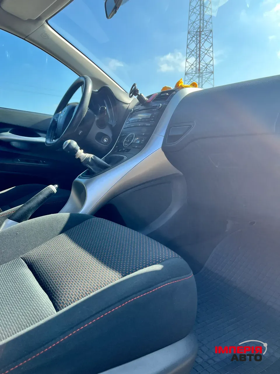 Toyota Auris - фото 18