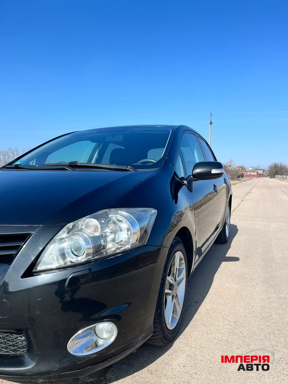 Toyota Auris - фото 5