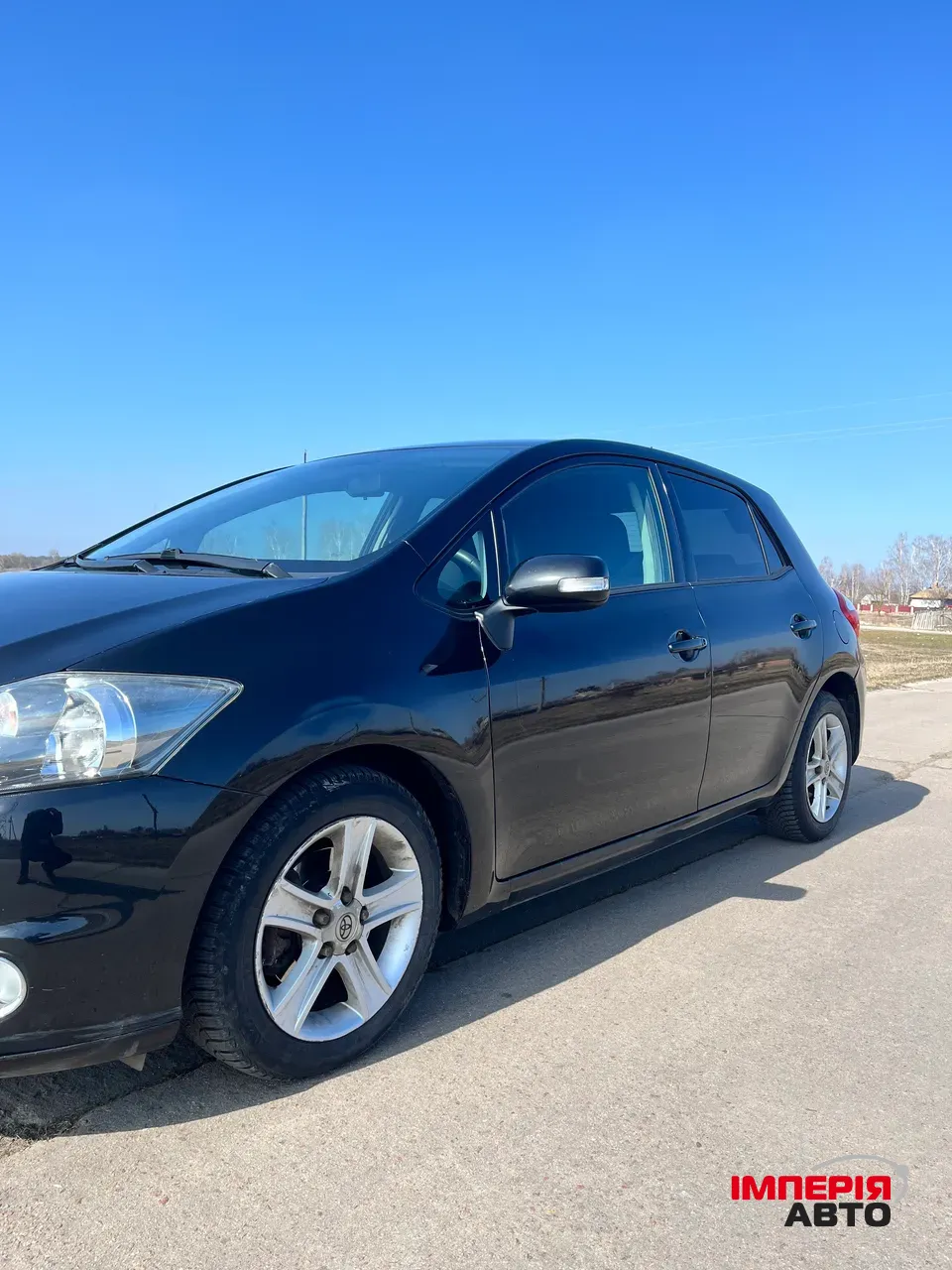 Toyota Auris - фото 7