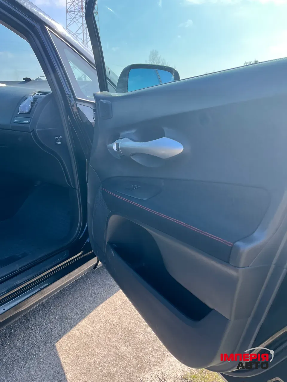 Toyota Auris - фото 19