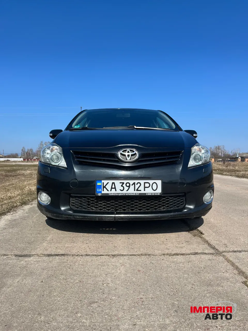 Toyota Auris - фото 3