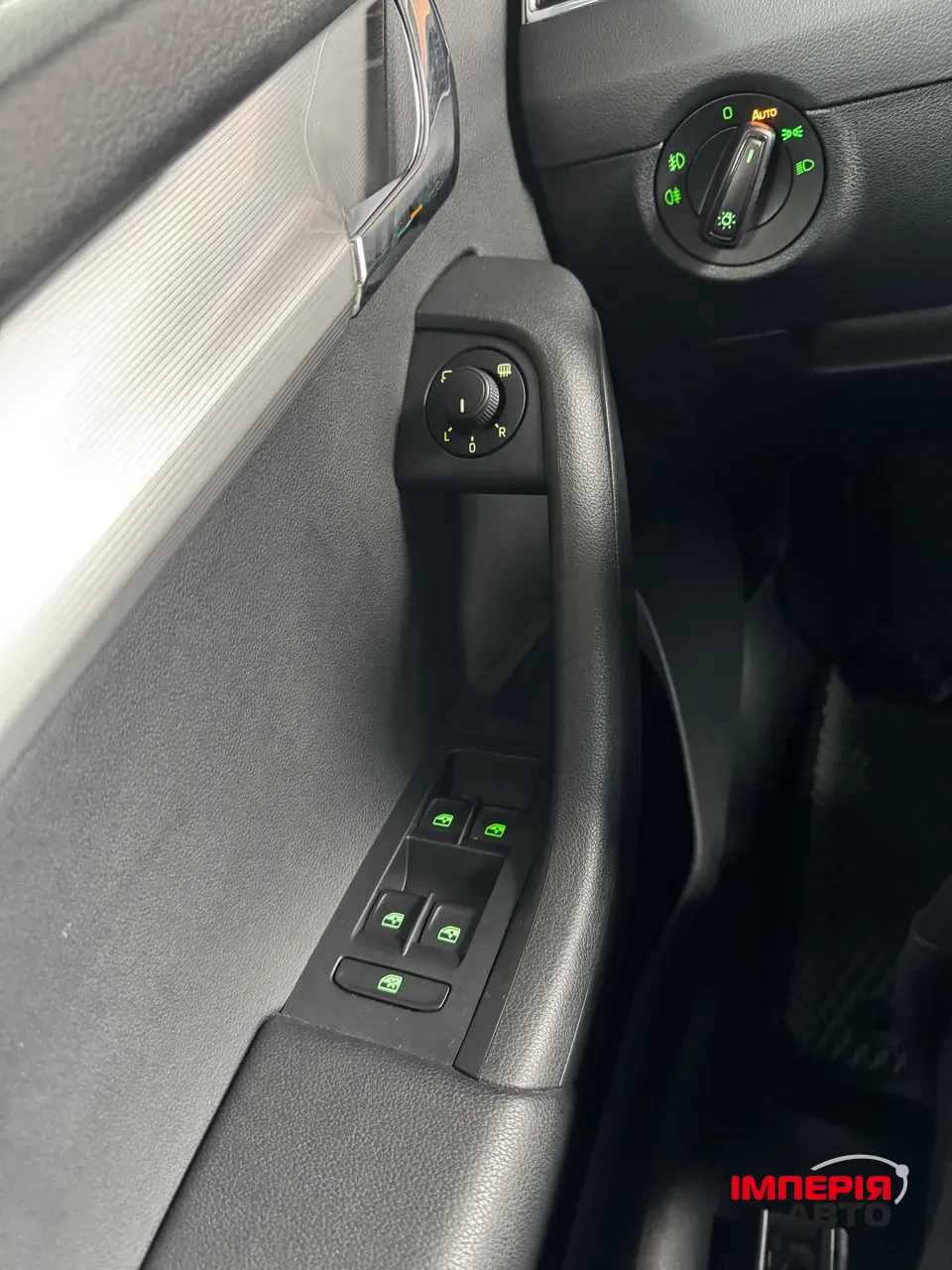 Skoda Octavia - фото 24