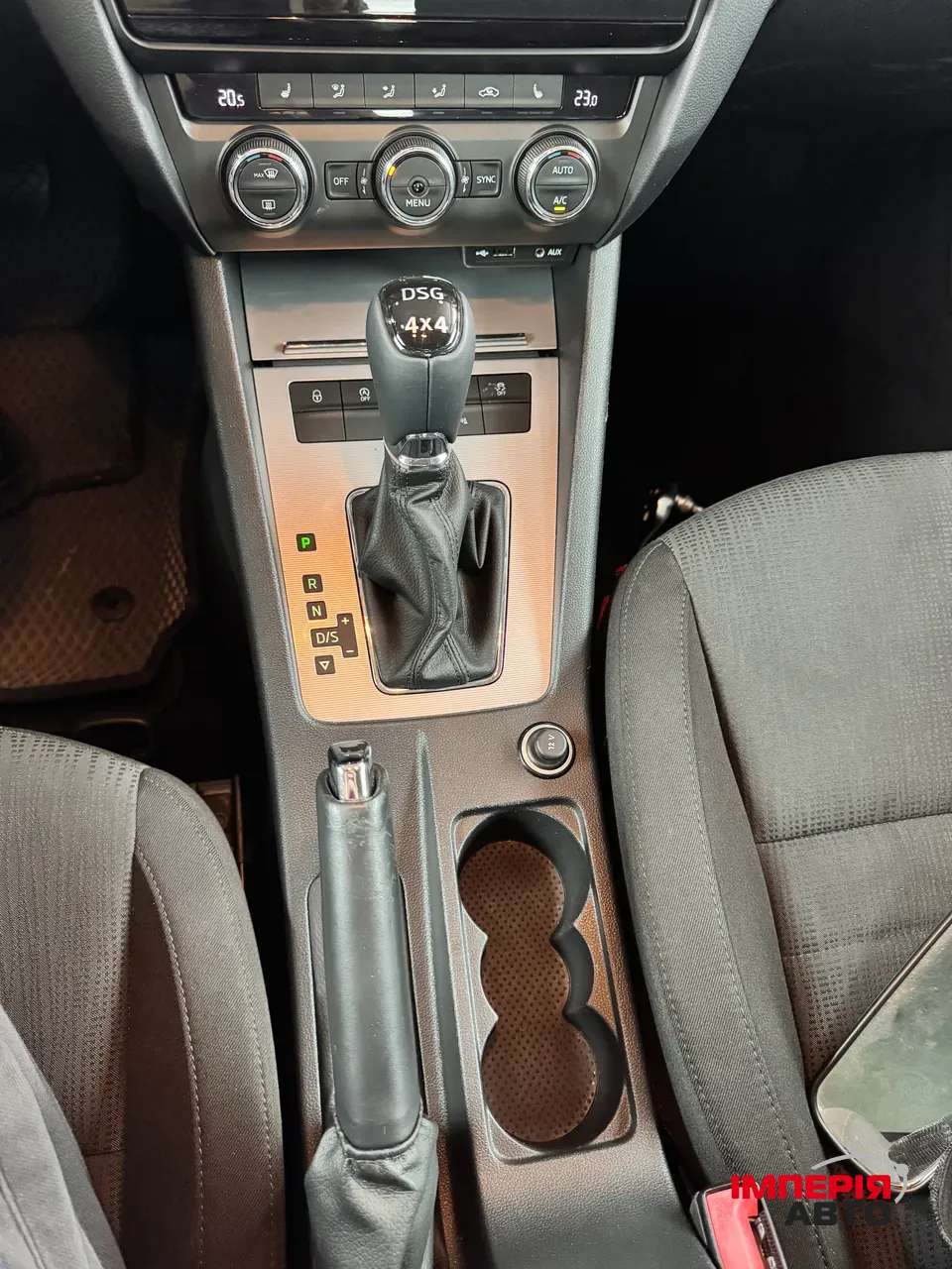 Skoda Octavia - фото 20