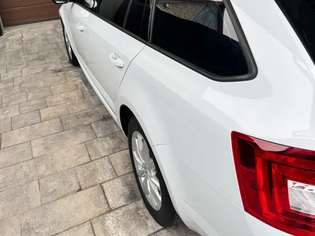 Skoda Octavia - фото 4