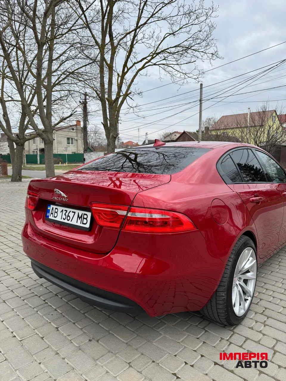 Jaguar XE - фото 13