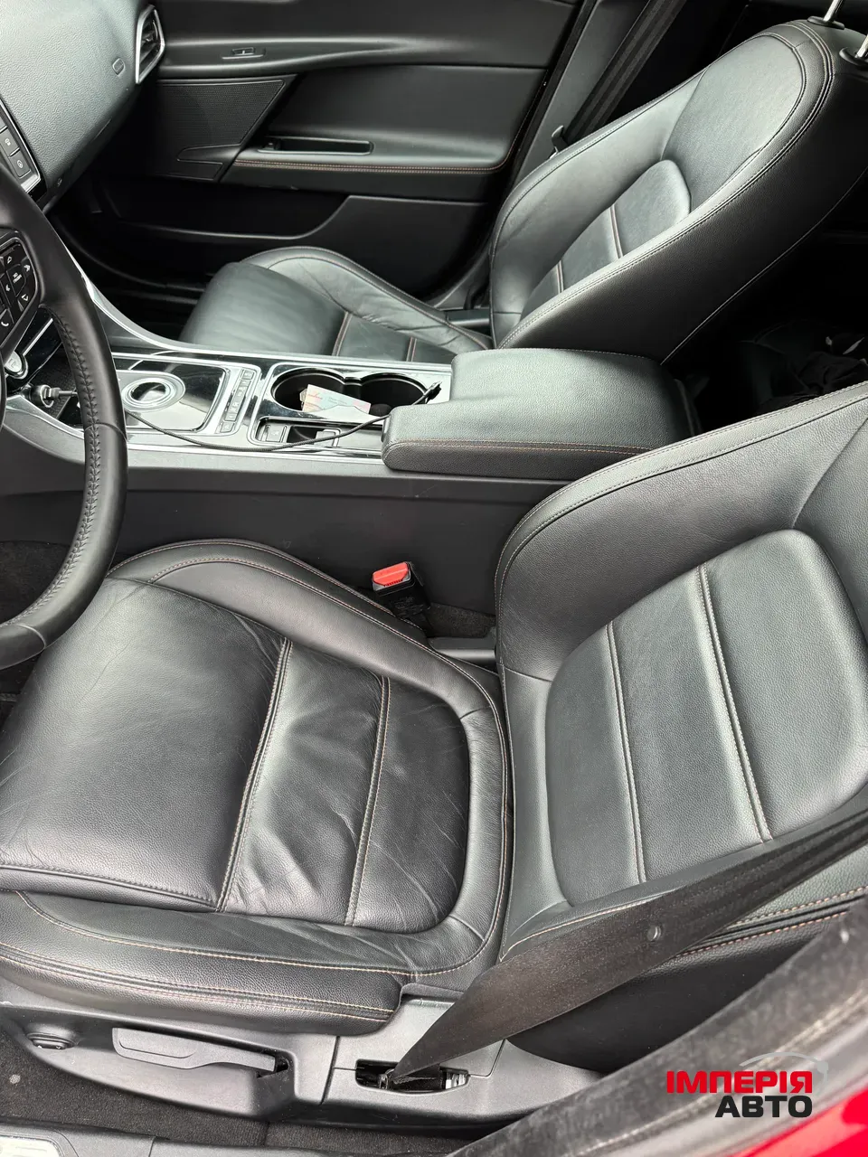 Jaguar XE - фото 22