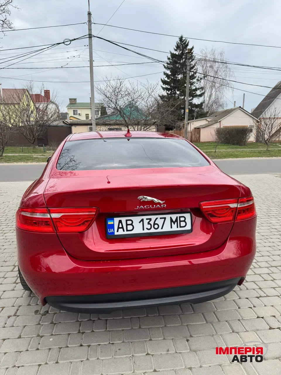 Jaguar XE - фото 17
