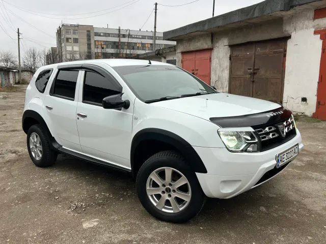 Dacia Duster - фото 1