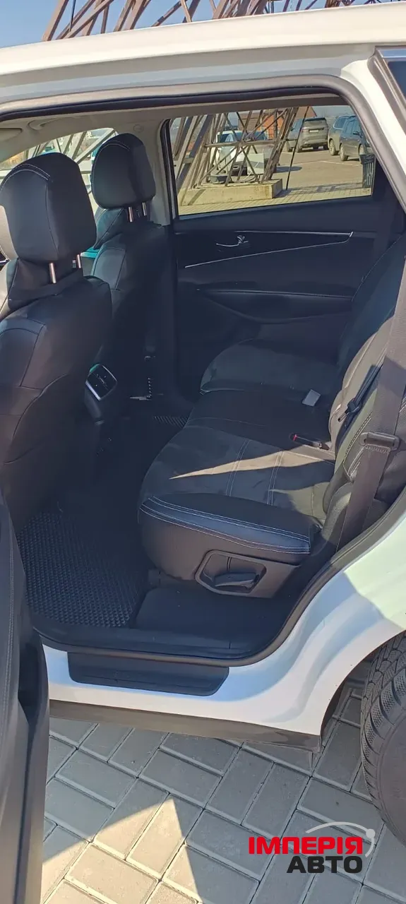 Kia Sorento - фото 12