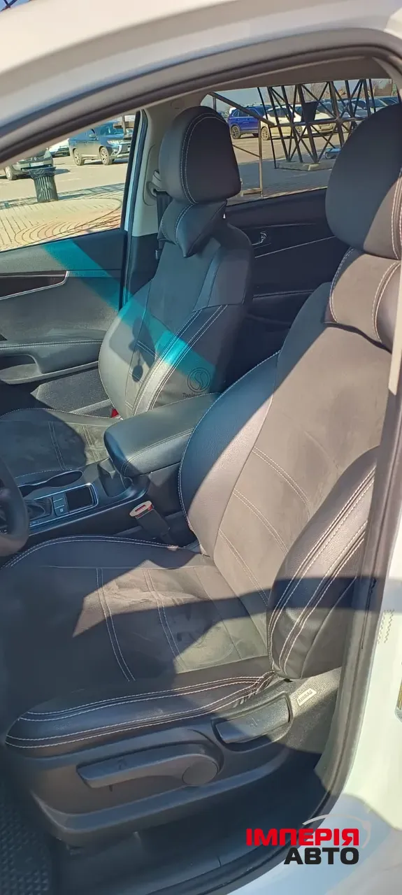 Kia Sorento - фото 11