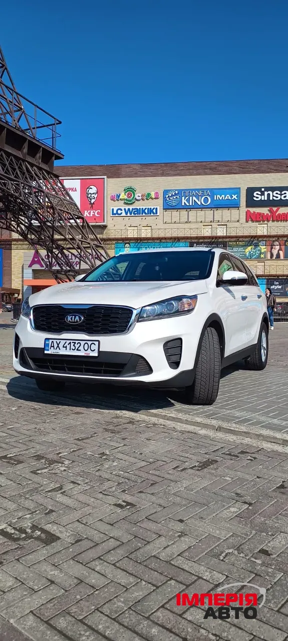 Kia Sorento - фото 3