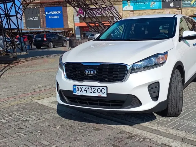 Kia Sorento - фото 2