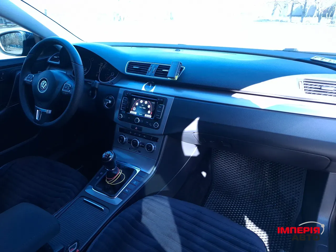 Volkswagen Passat - фото 15