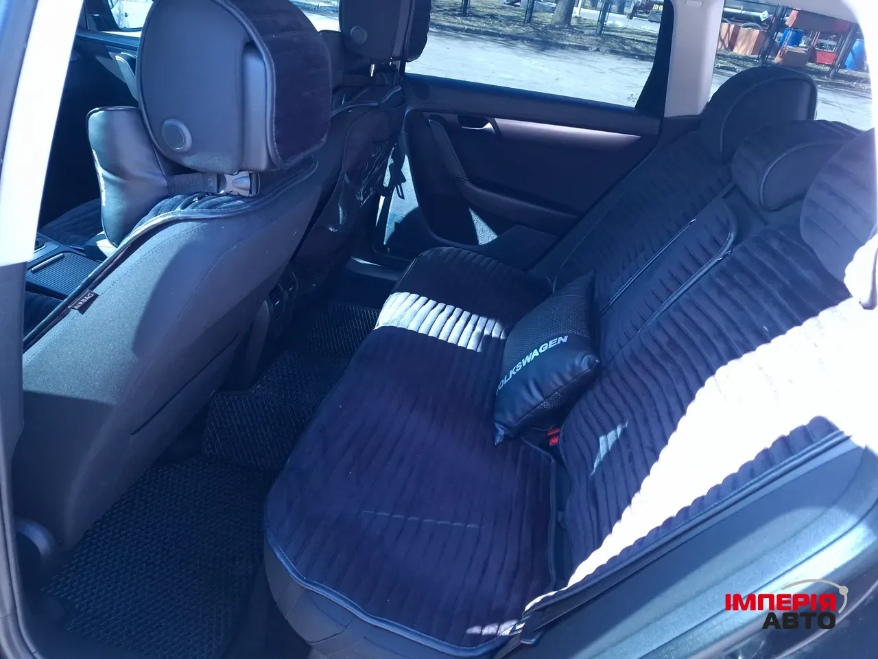 Volkswagen Passat - фото 12