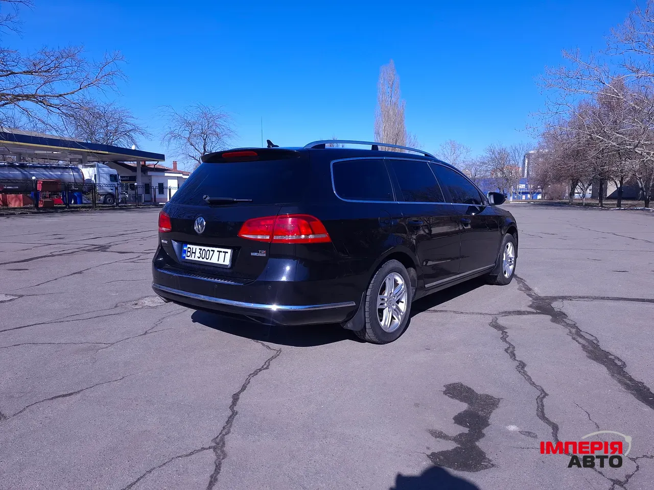 Volkswagen Passat - фото 3