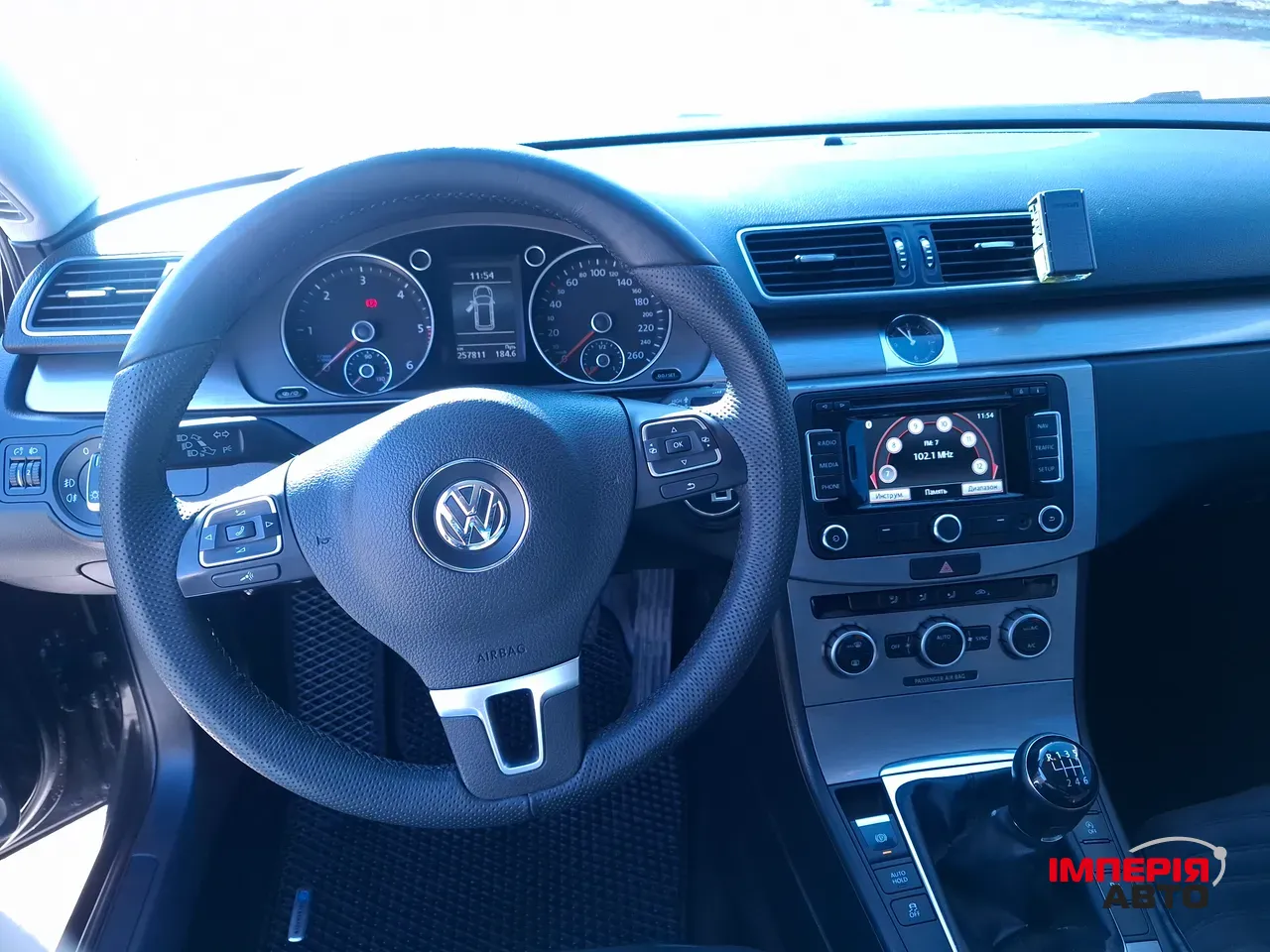 Volkswagen Passat - фото 9