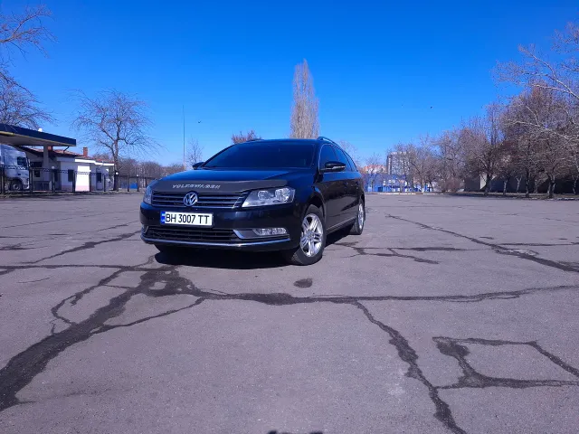 Volkswagen Passat - фото 1
