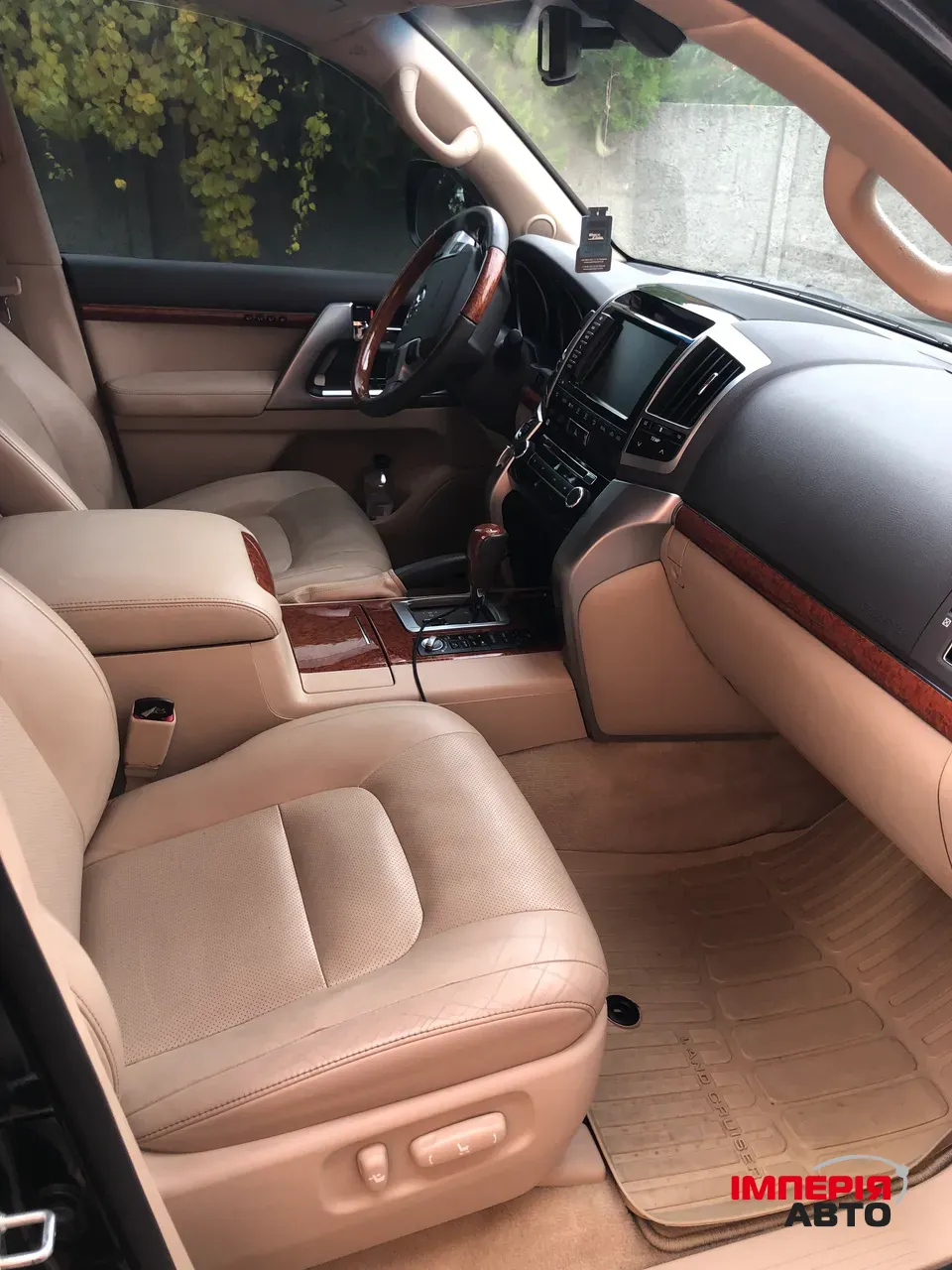 Toyota Land Cruiser - фото 5