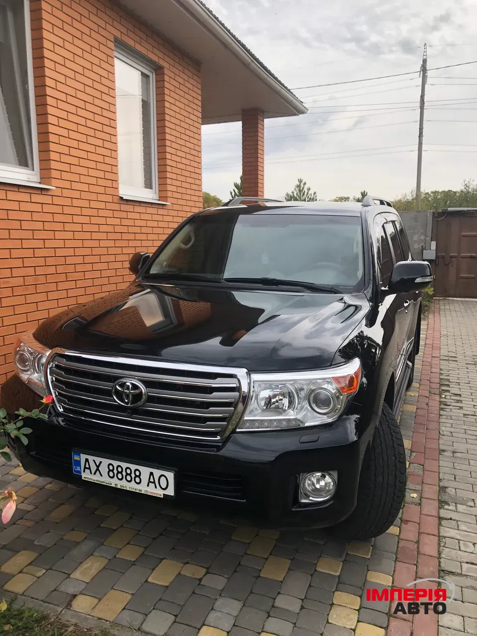 Toyota Land Cruiser - фото 1