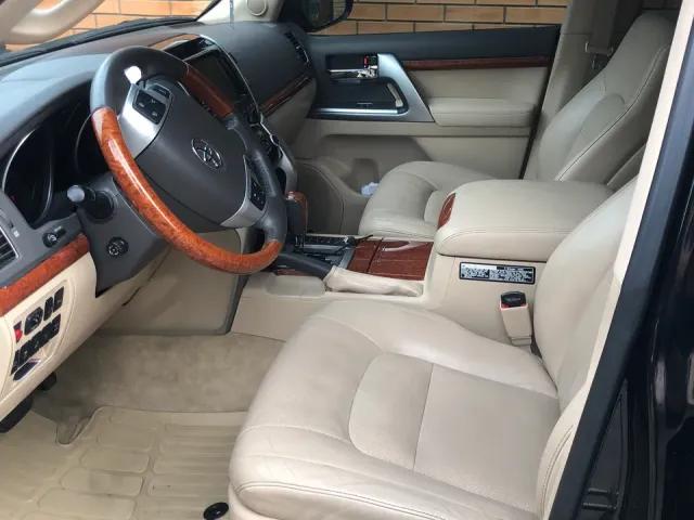 Toyota Land Cruiser - фото 4