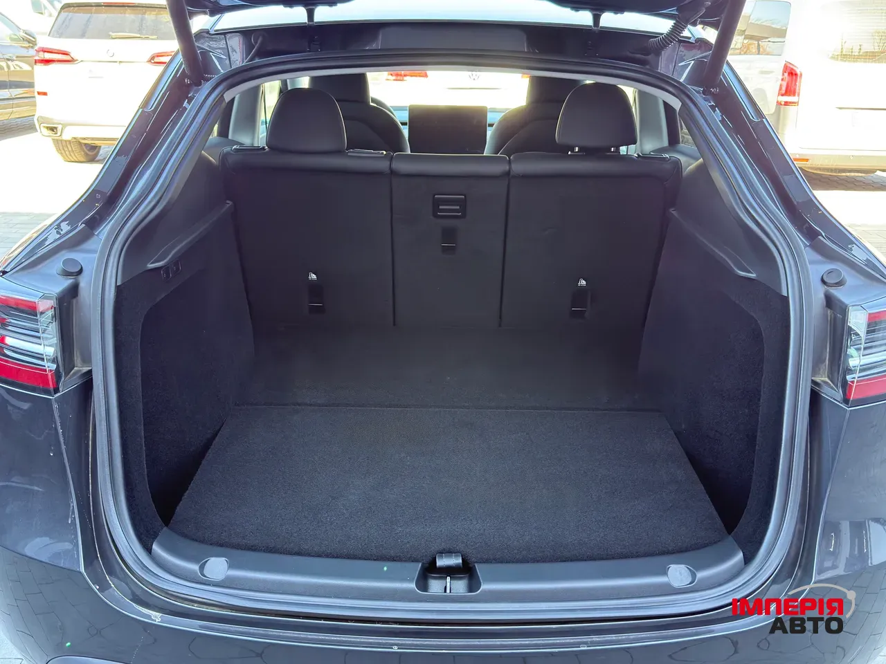 Tesla Model Y - фото 20