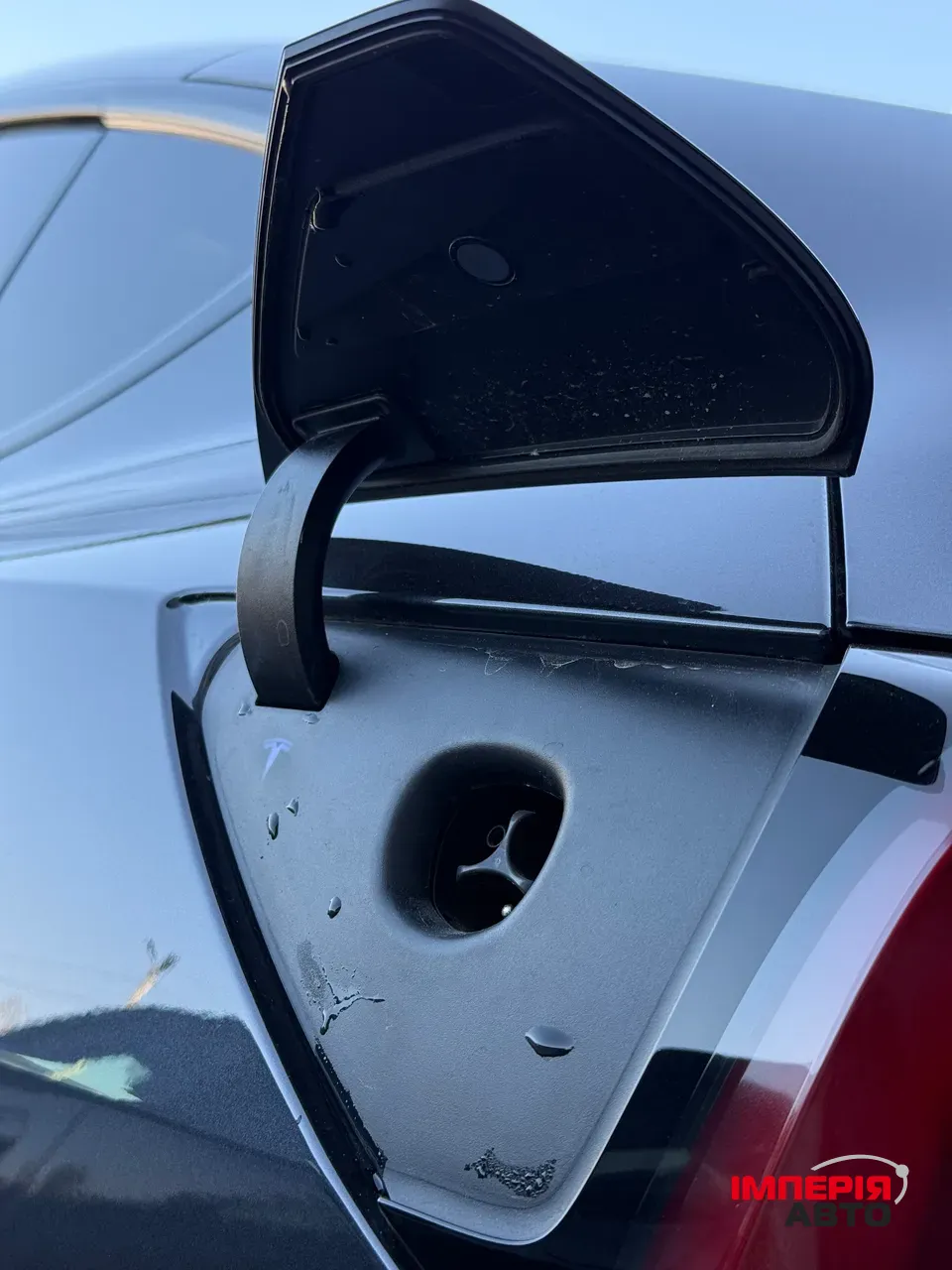 Tesla Model Y - фото 36