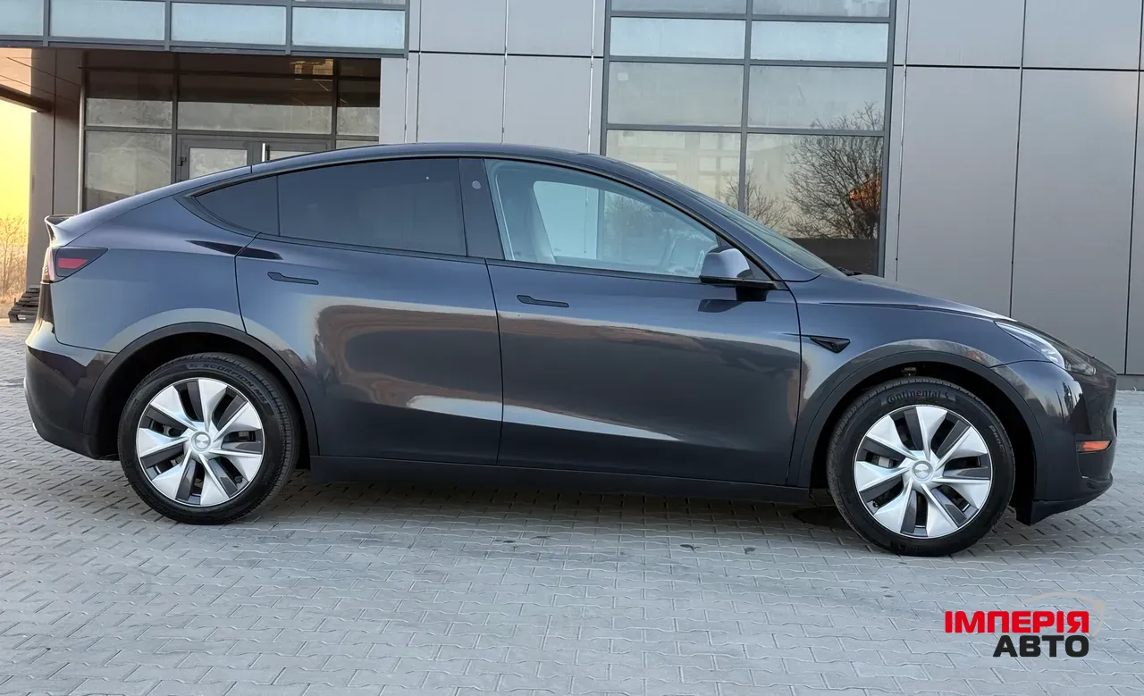 Tesla Model Y - фото 5