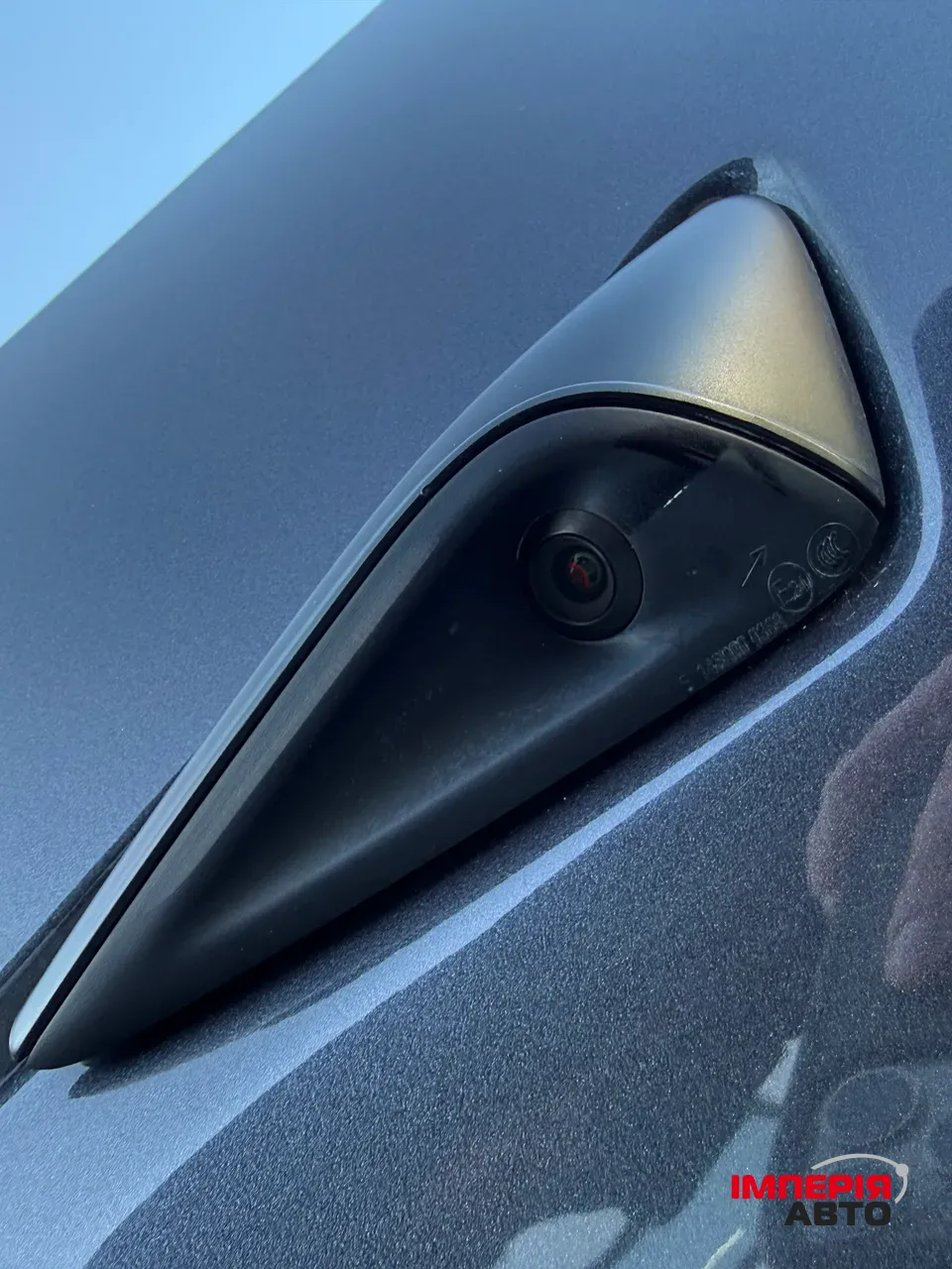 Tesla Model Y - фото 30