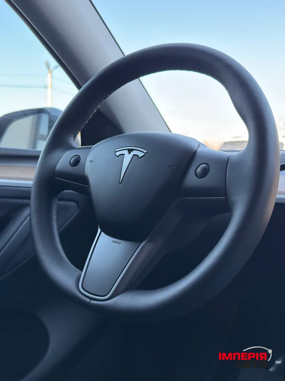 Tesla Model Y - фото 32