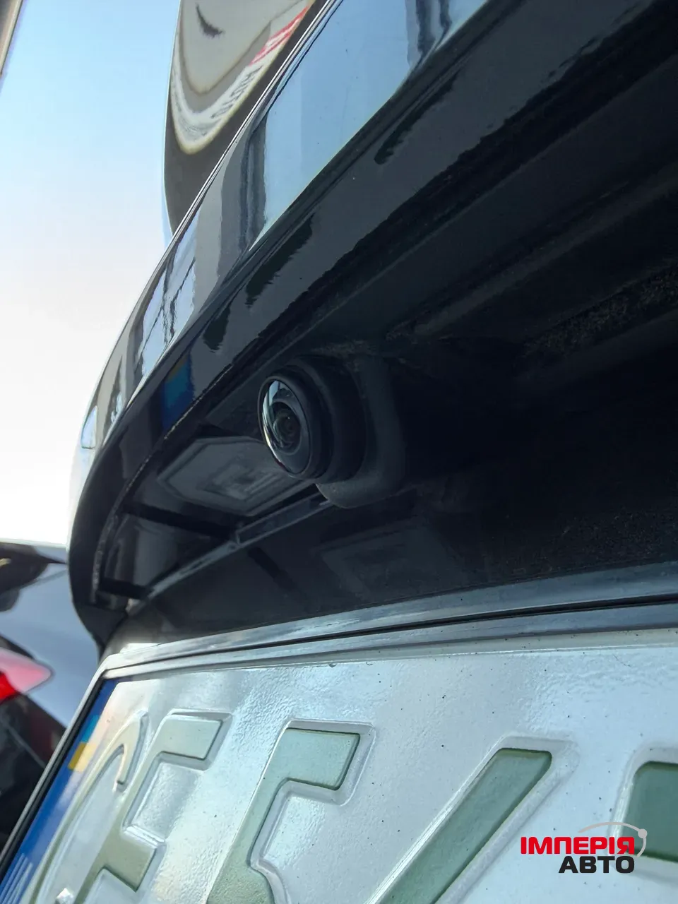 Tesla Model Y - фото 31