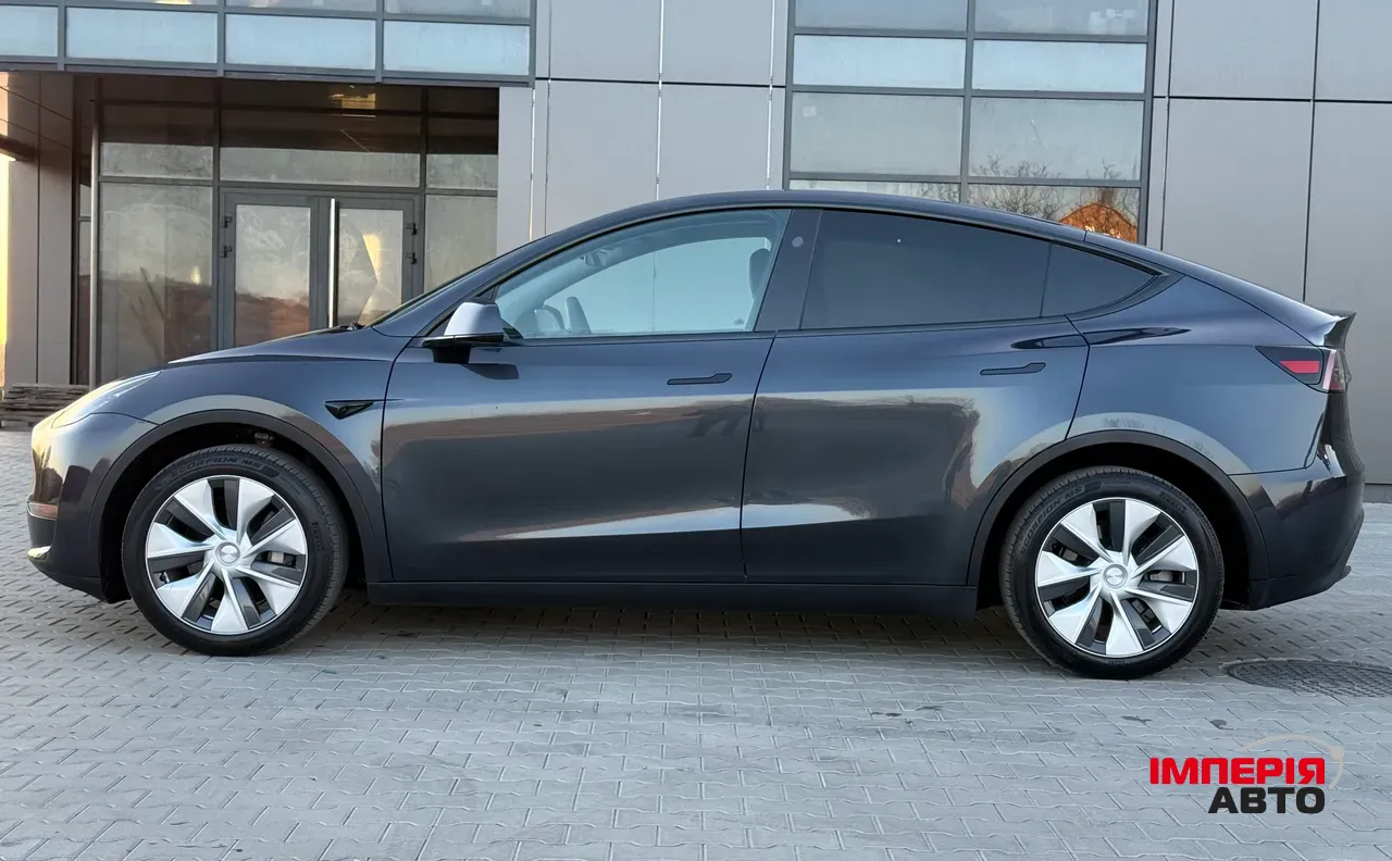 Tesla Model Y - фото 6