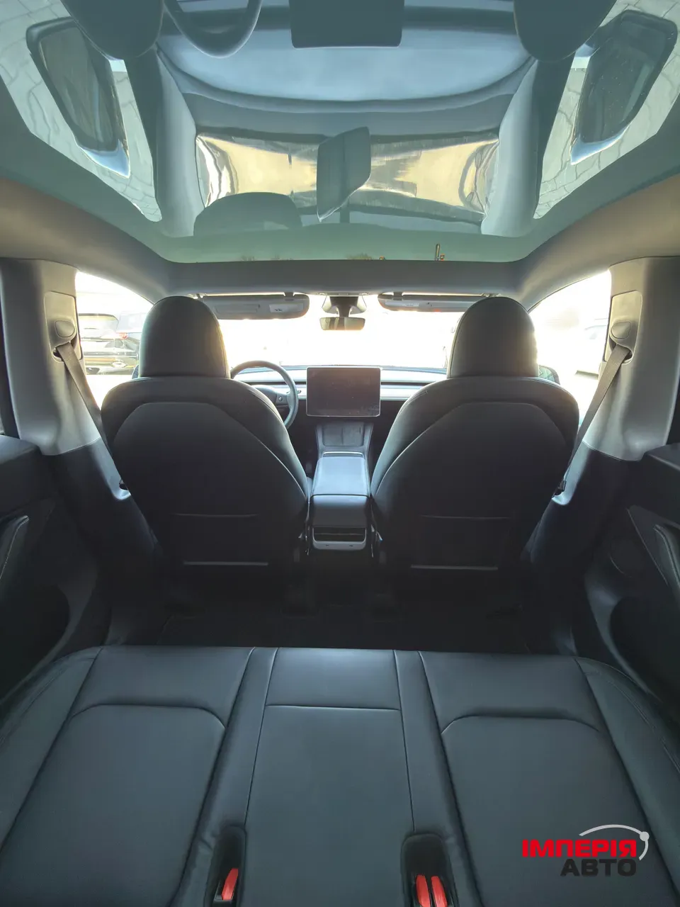 Tesla Model Y - фото 18