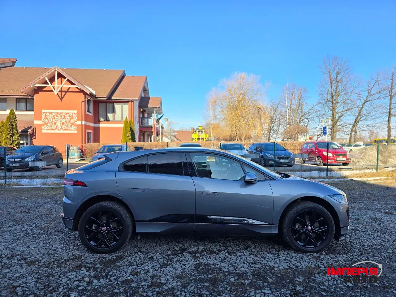 Jaguar I-Pace - фото 9