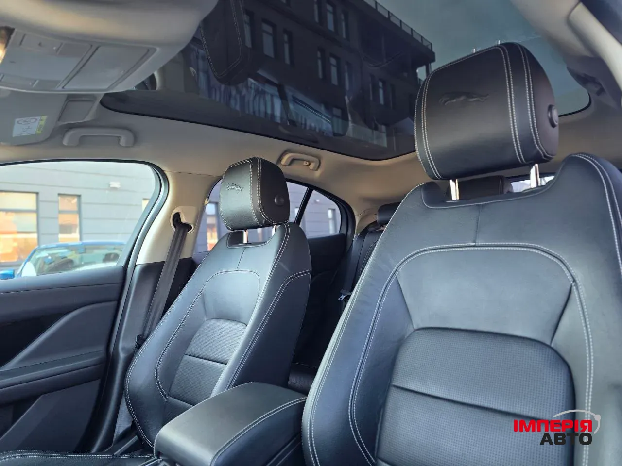 Jaguar I-Pace - фото 32