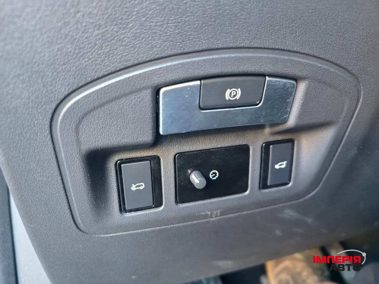 Jaguar I-Pace - фото 25